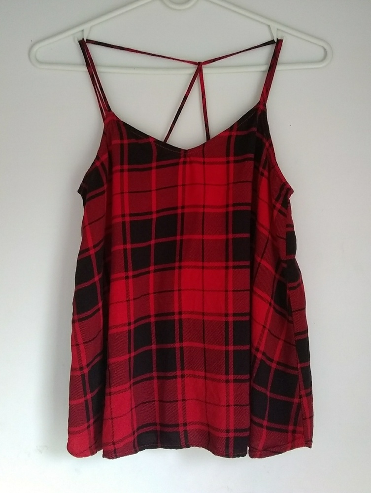 Black and Red Summer Top